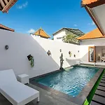 Modern 2 Bdr Villa - Central Seminyak - Close To Beach & Restaurants